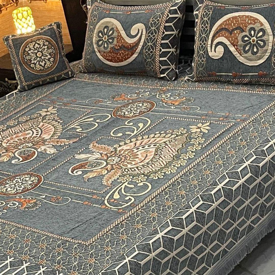 4 Pcs Velvet Jacquard Embroidered Double Bedsheet