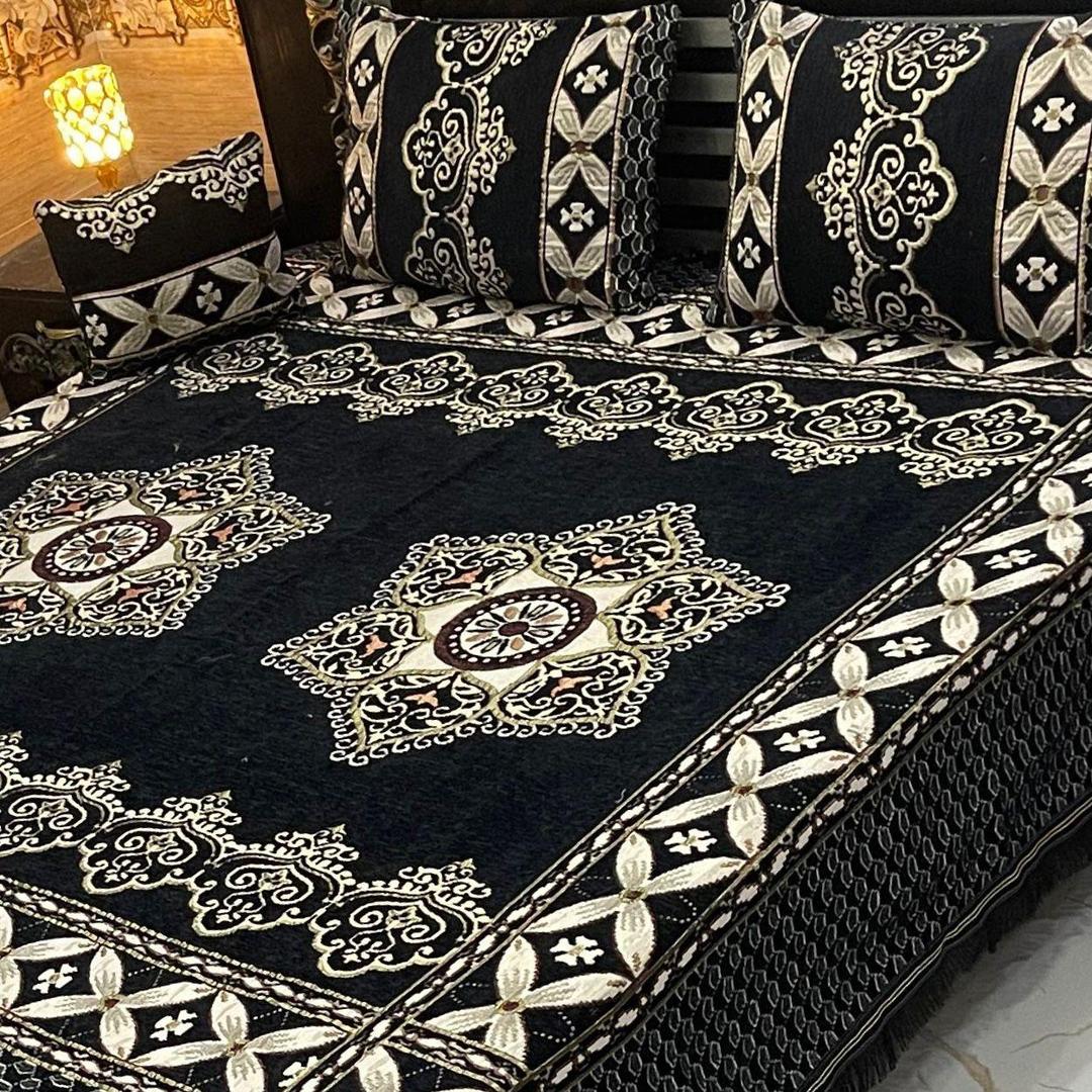 4 Pcs Velvet Jacquard Embroidered Double Bedsheet