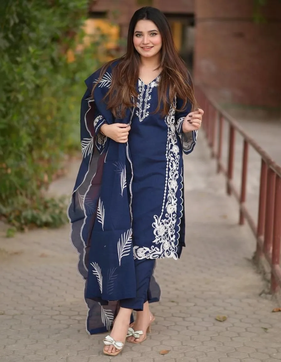 3 Pcs Women’s Stitched Silk Embroidered Suit