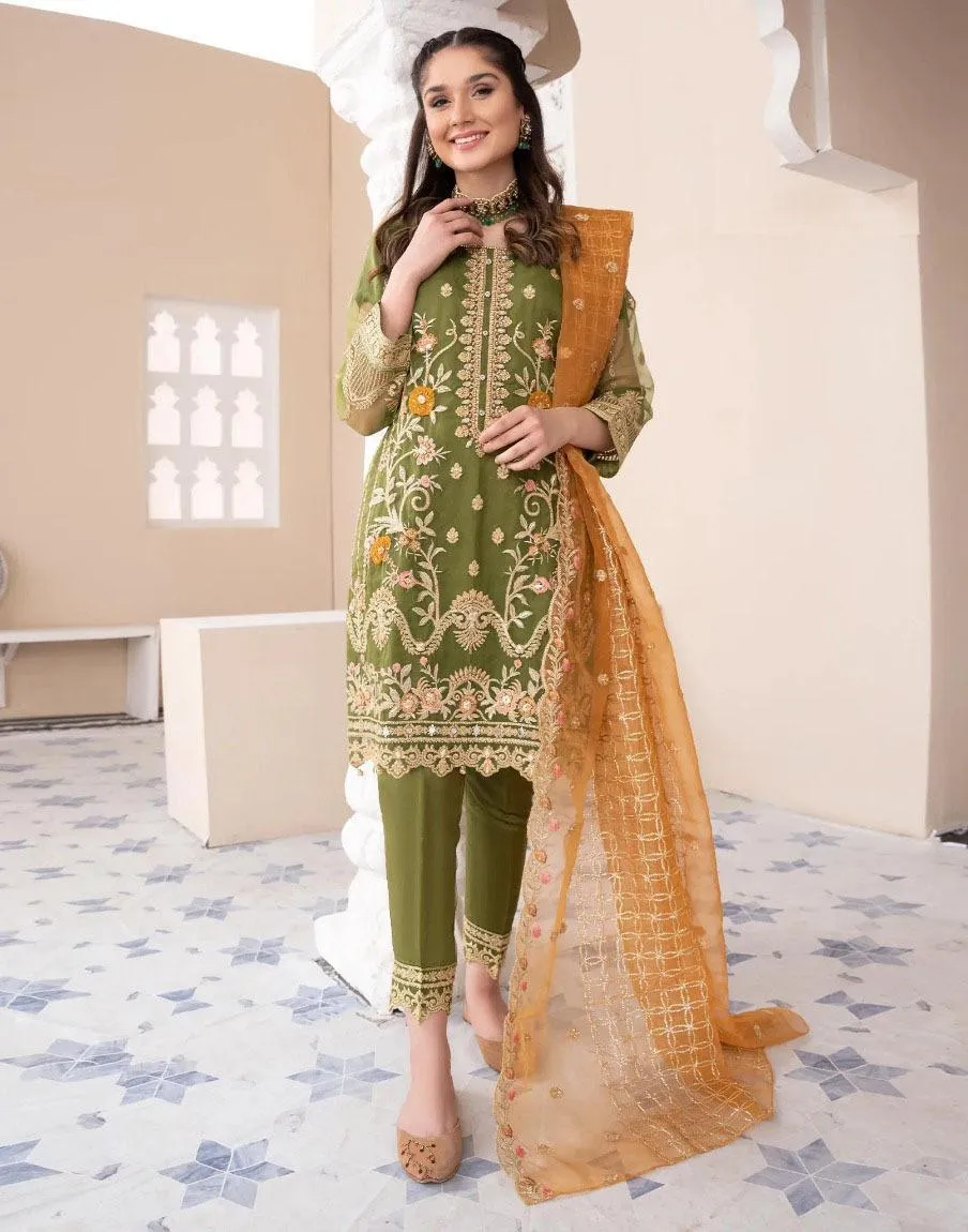 3 Pcs Women’s Stitched Raw Silk Embroidered Suit