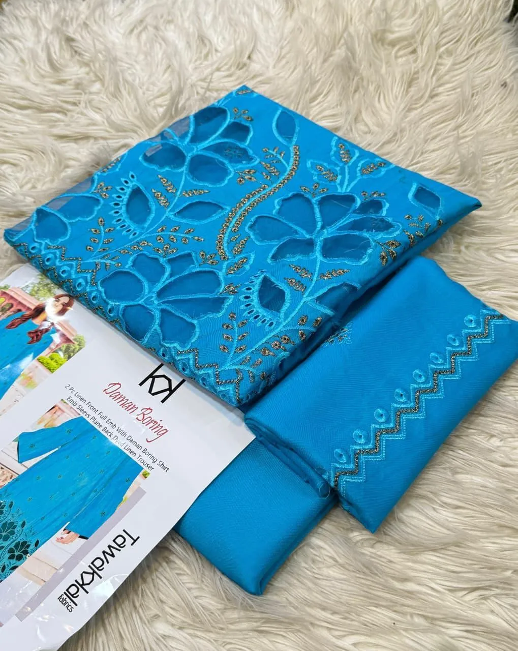 3 Pcs Women's Unstitched Plain Suit