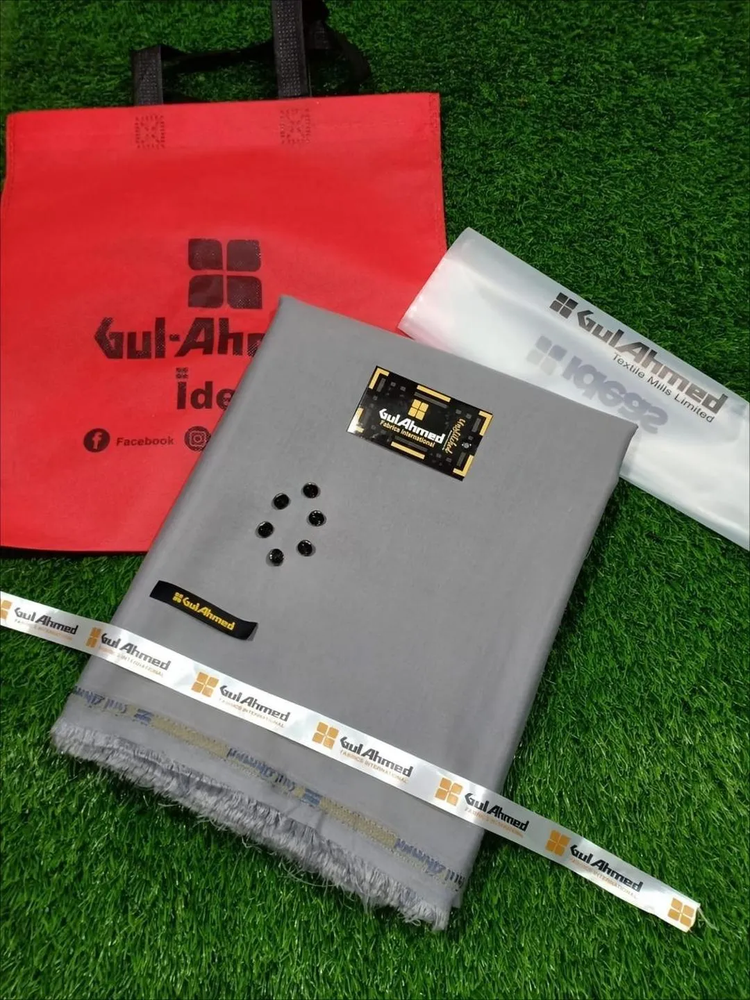 Men’s Unstitched Wash And Wear Plain Suit