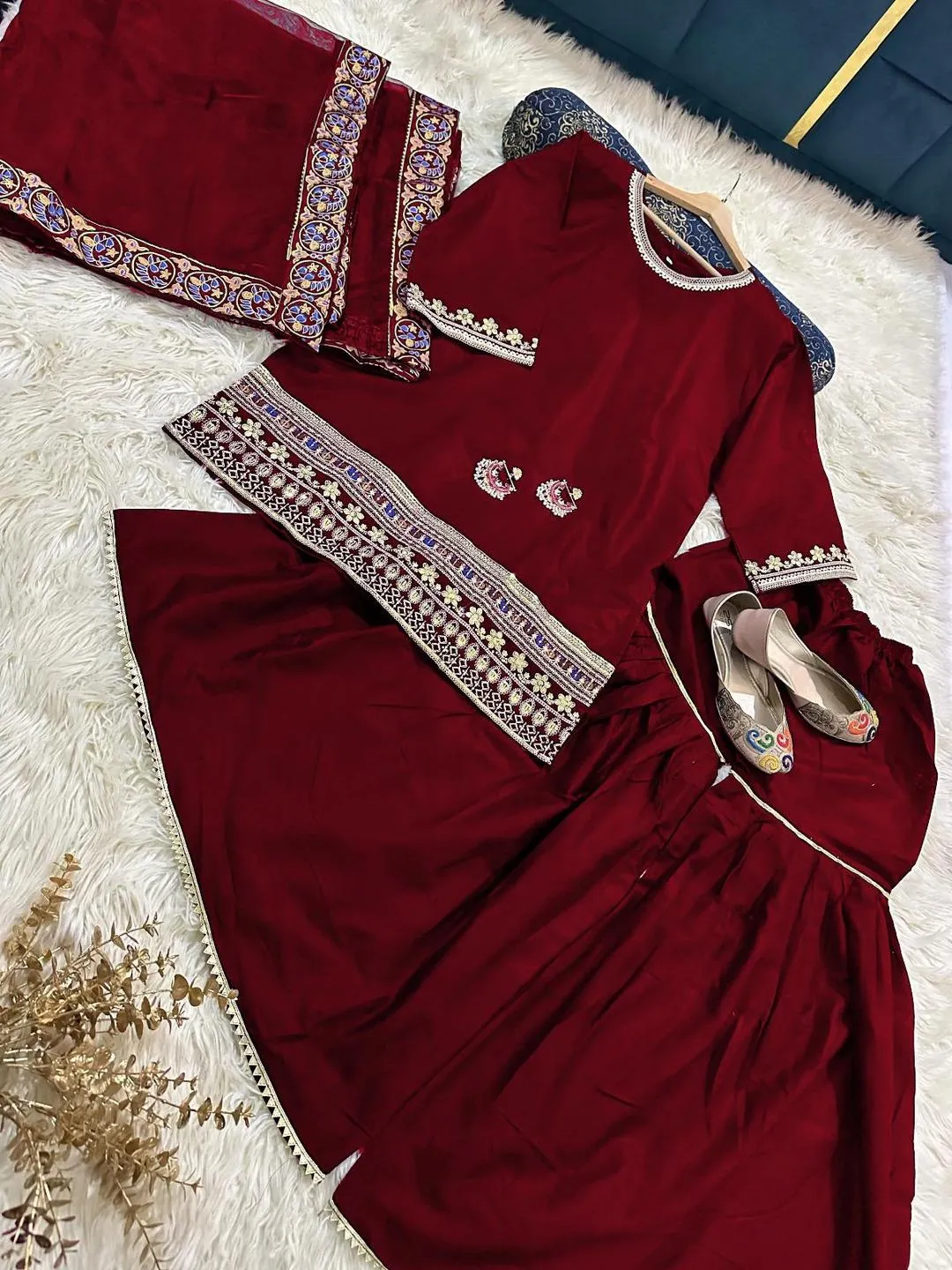 3 Pcs Women's Stitched Shamoz Silk Embroidered Suit