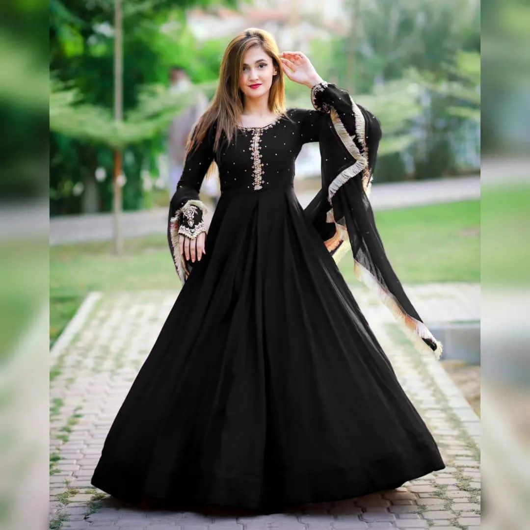 3 Pcs Women's Stitched Chiffon Embroidered Maxi Suit