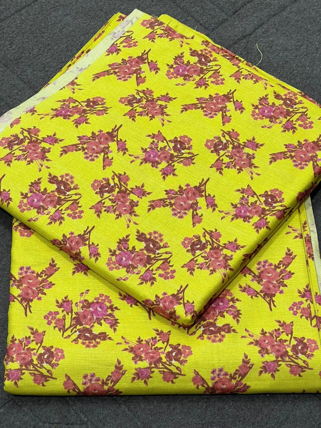 2 Pcs Women's Unstitched Digital Print Suit