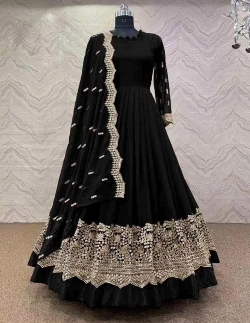 3 Pcs Women's Stitched Shamoz Silk Embroidered Maxi And Trouser