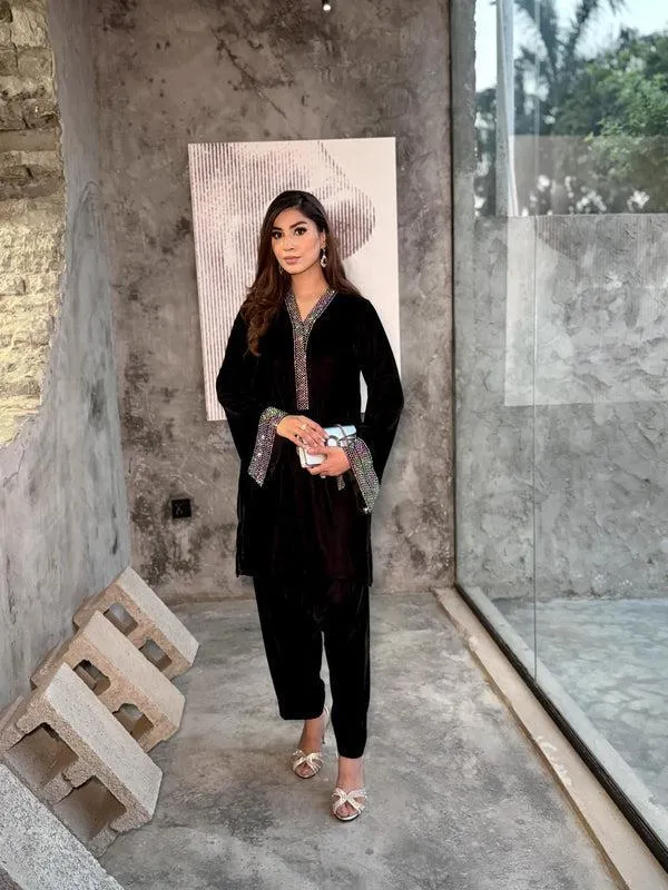2 Pcs Women's Stitched Velvet  Shirt And Trouser