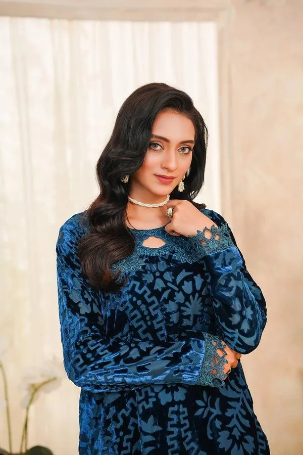 2 Pcs Women's Stitched Velvet  Shirt And Trouser