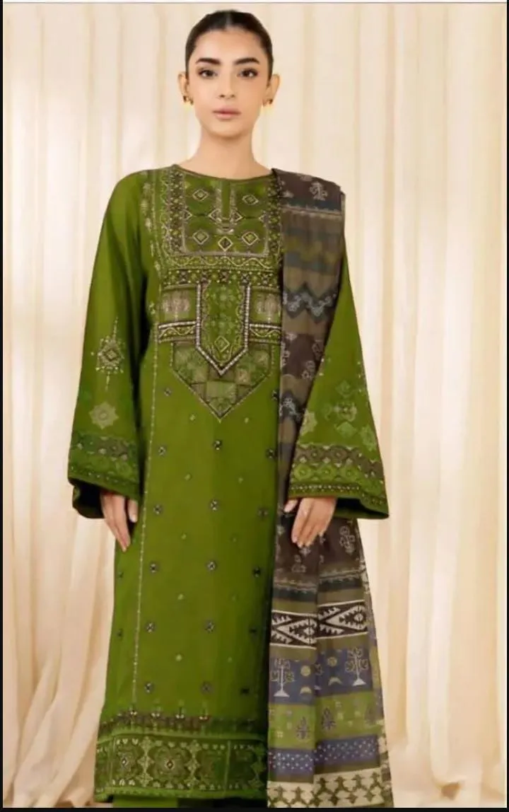3 Pcs Women's Unstitched Embroidered Suit