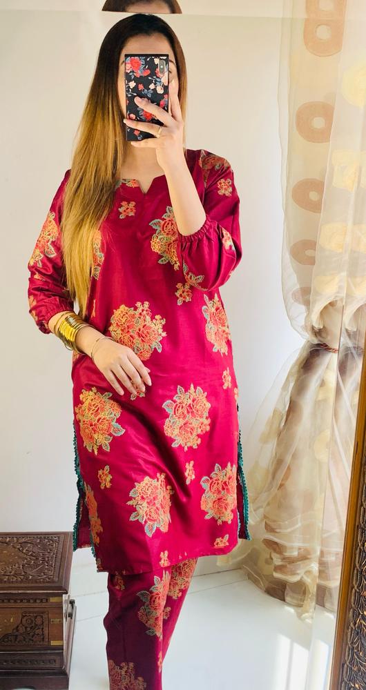 2 Pcs Women's Stitched Linen Printed Shirt And Trouser - Maroon