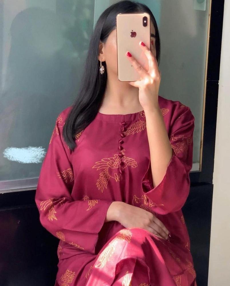 2 Pcs Women's Stitched Linen Printed Shirt And Trouser - Maroon