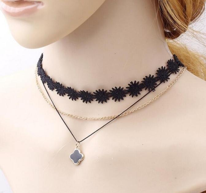 Black Lace Choker