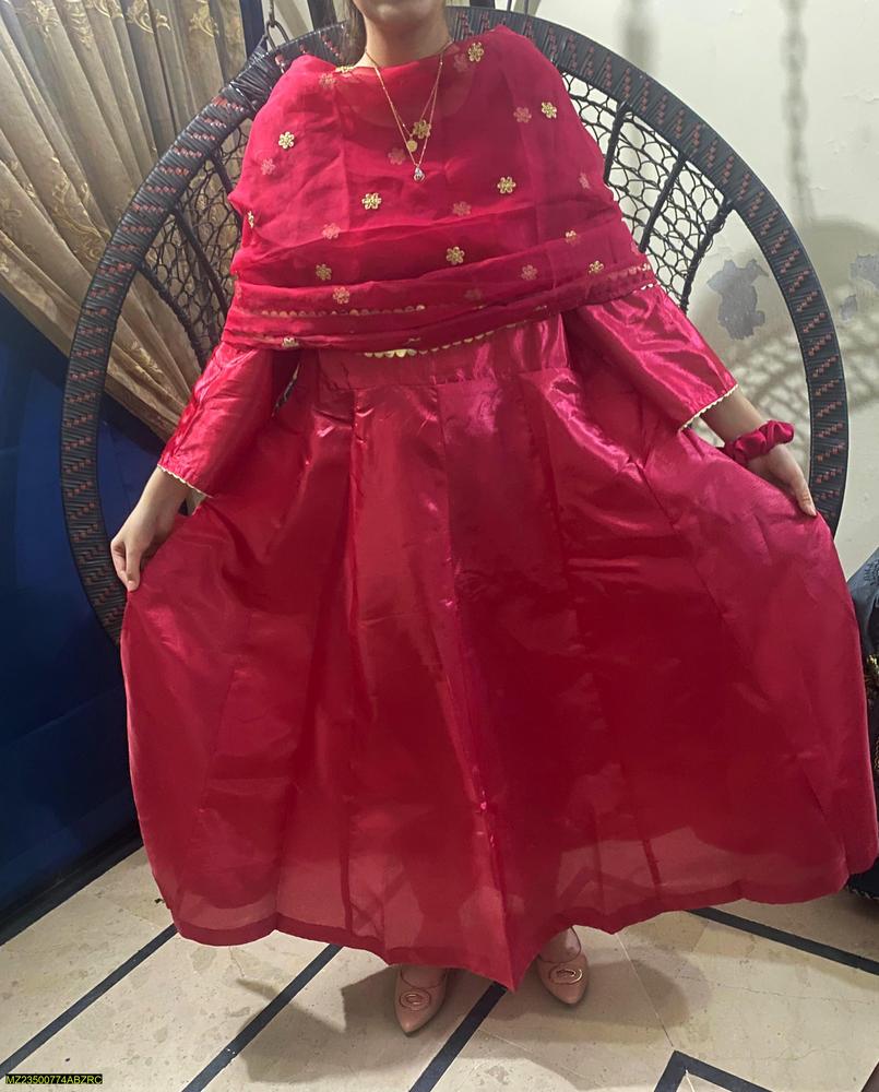 3 Pcs Women's Stitched Silk Embroidered Maxi