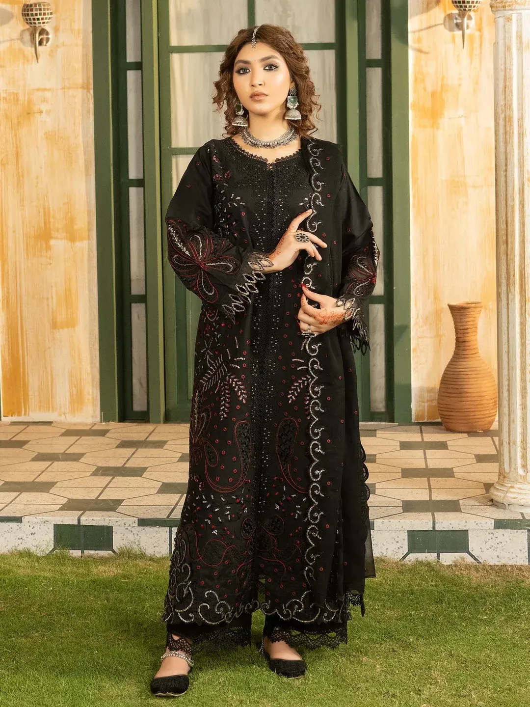 Lehran - U4B Women's Stitched Embroidered Lawn Suit - 3 Pcs In Black