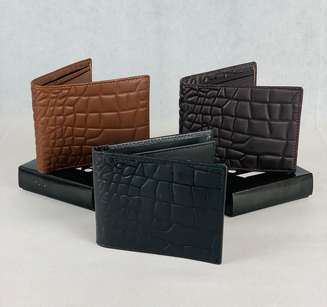Stylish Men's Leather Bi-Fold Wallet | Pocket Friendly Size | 1 Pc