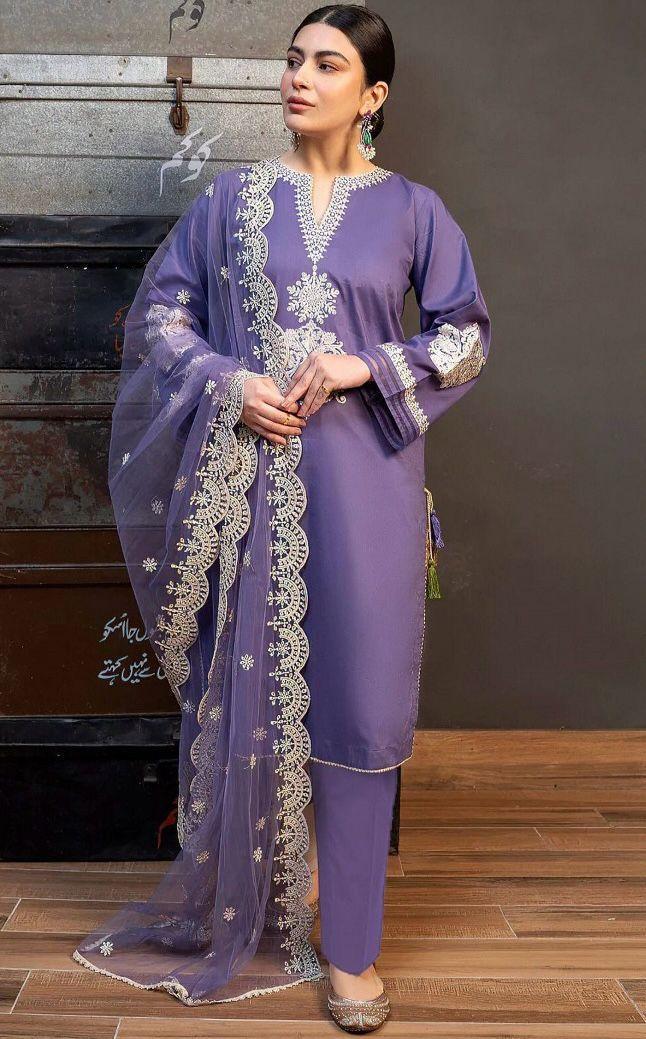 3 Pcs Women's Unstitched Embroidered Suit