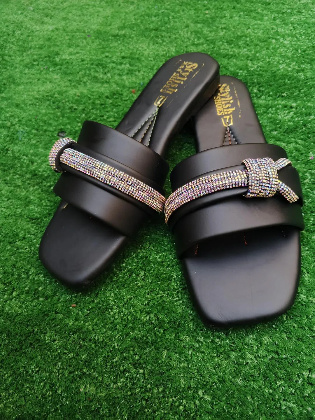Women's Synthetic Leather Fancy Flip Flop