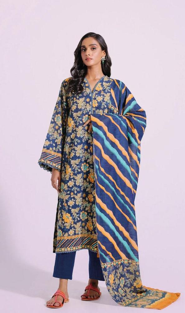 3 Pcs Women's Unstitched Khaddar Printed Suit