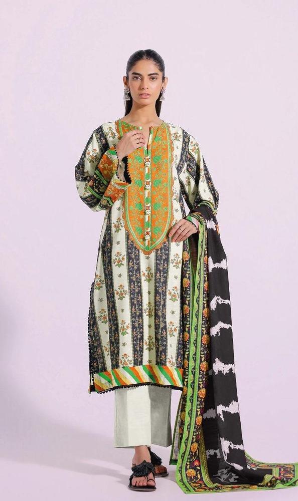 3 Pcs Women's Unstitched Khaddar Printed Suit