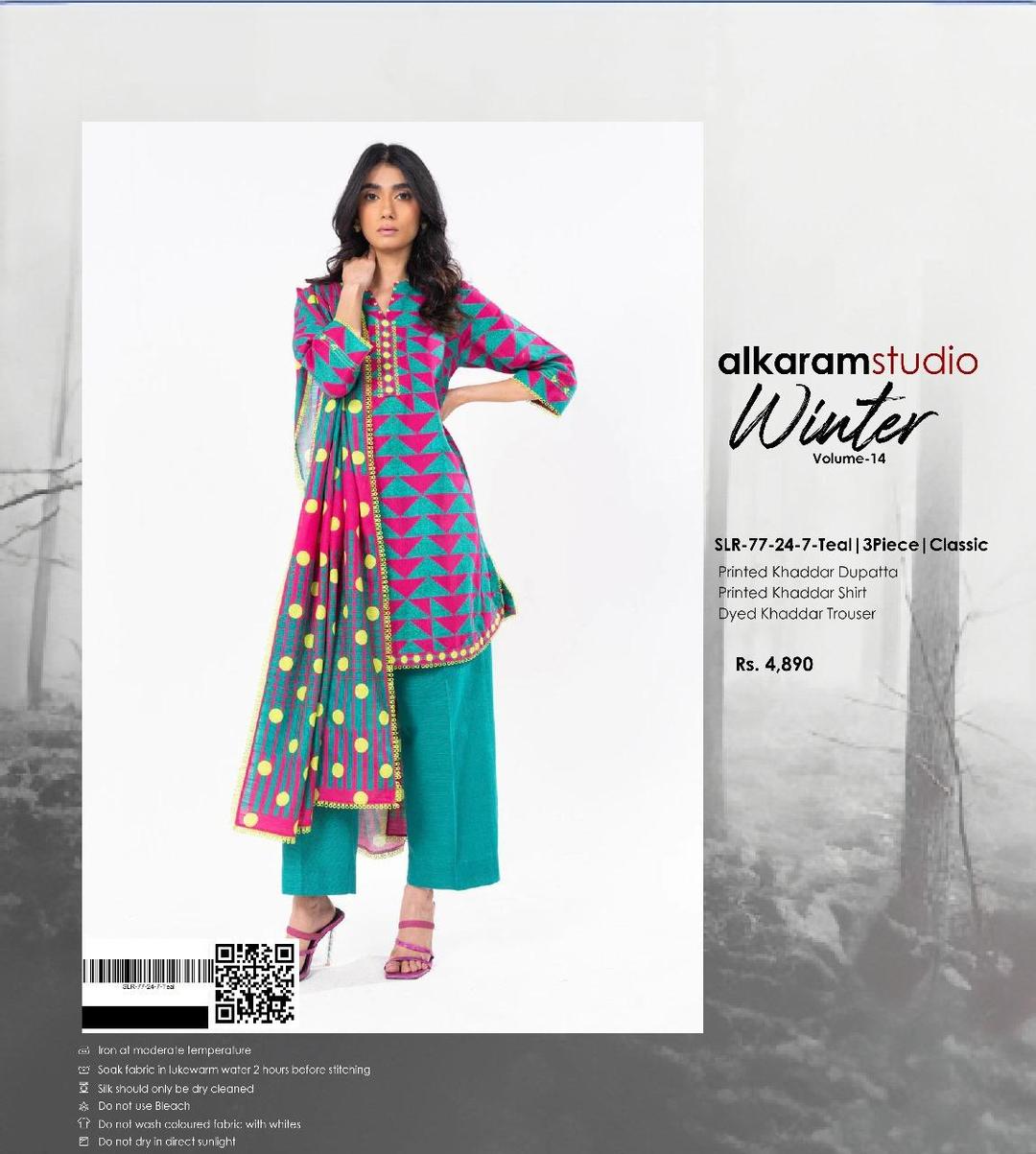 3 Pcs Women's Unstitched Printed Suit