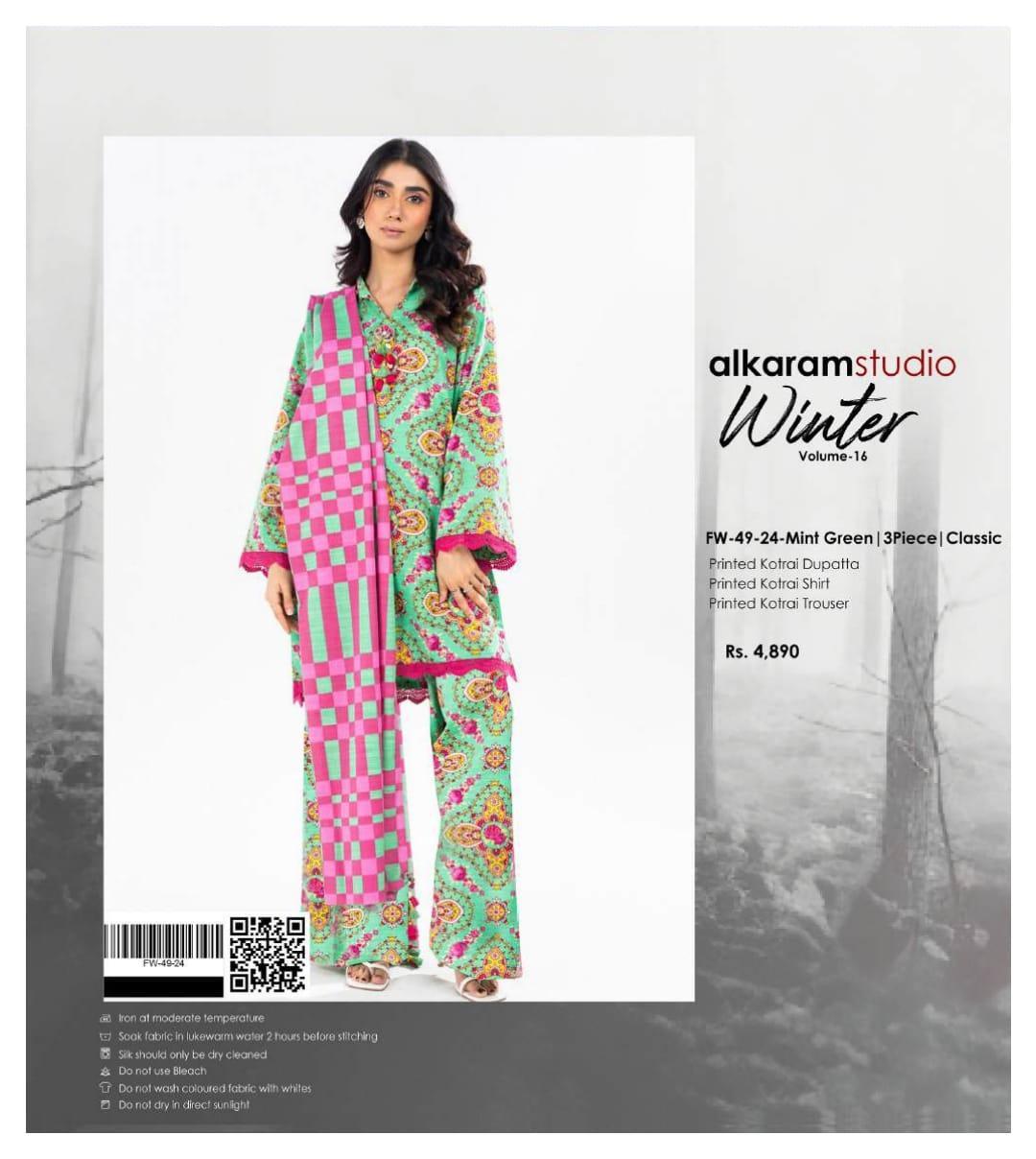 3 Pcs Women's Unstitched Printed Suit