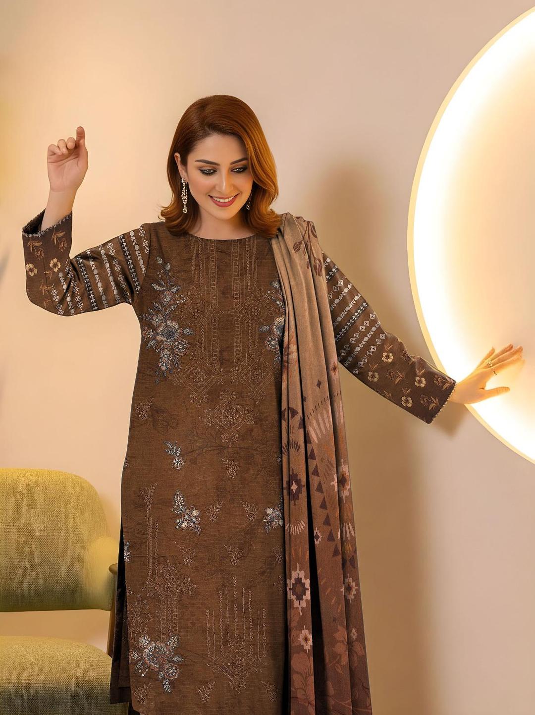 3 Pcs Women's Unstitched Embroidered Suit