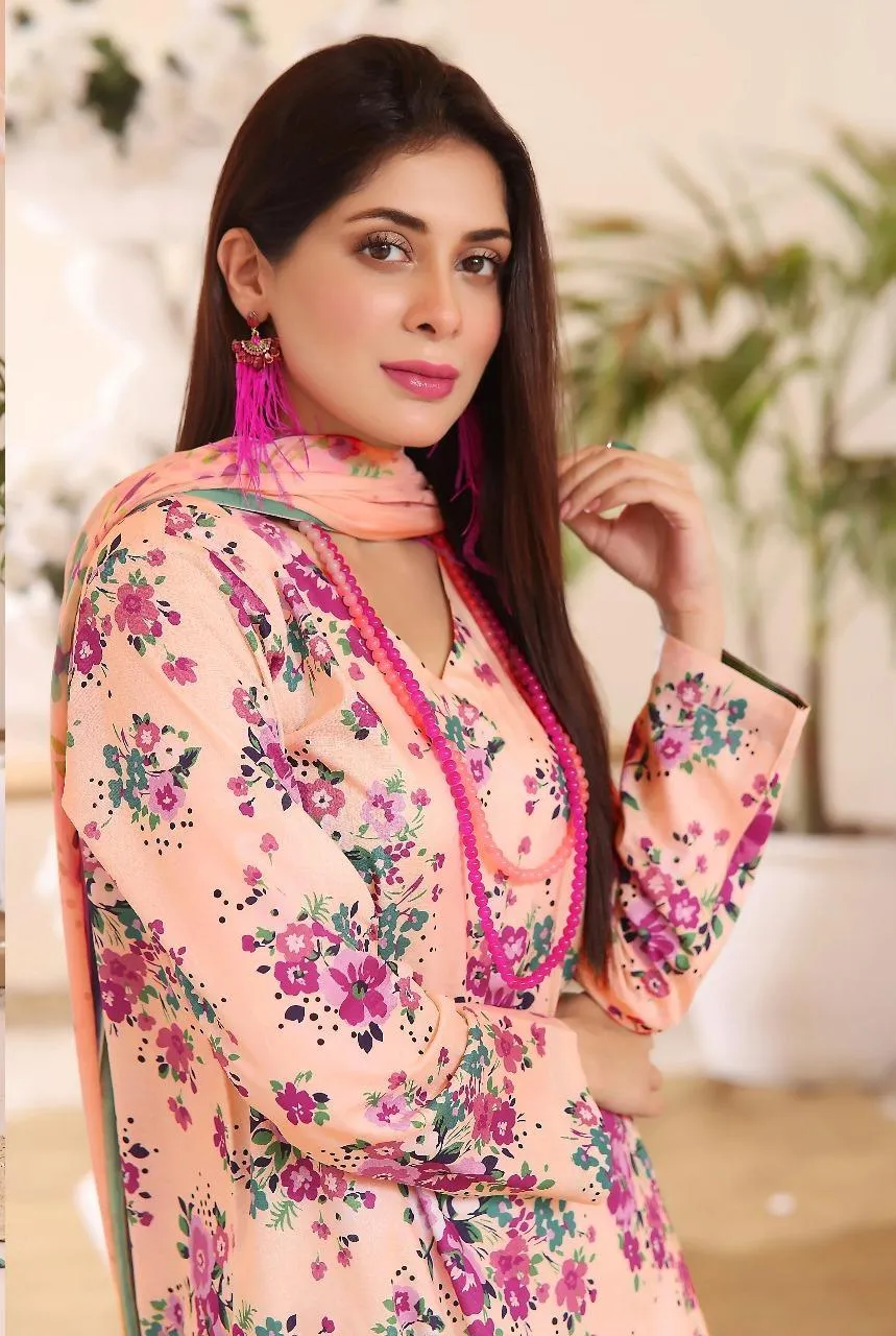 3 Pcs Women's Unstitched Printed Suit