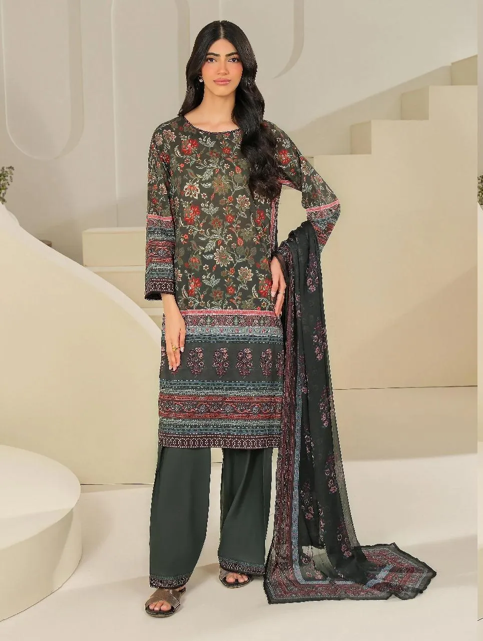 3 Pcs Women's Unstitched Printed Suit