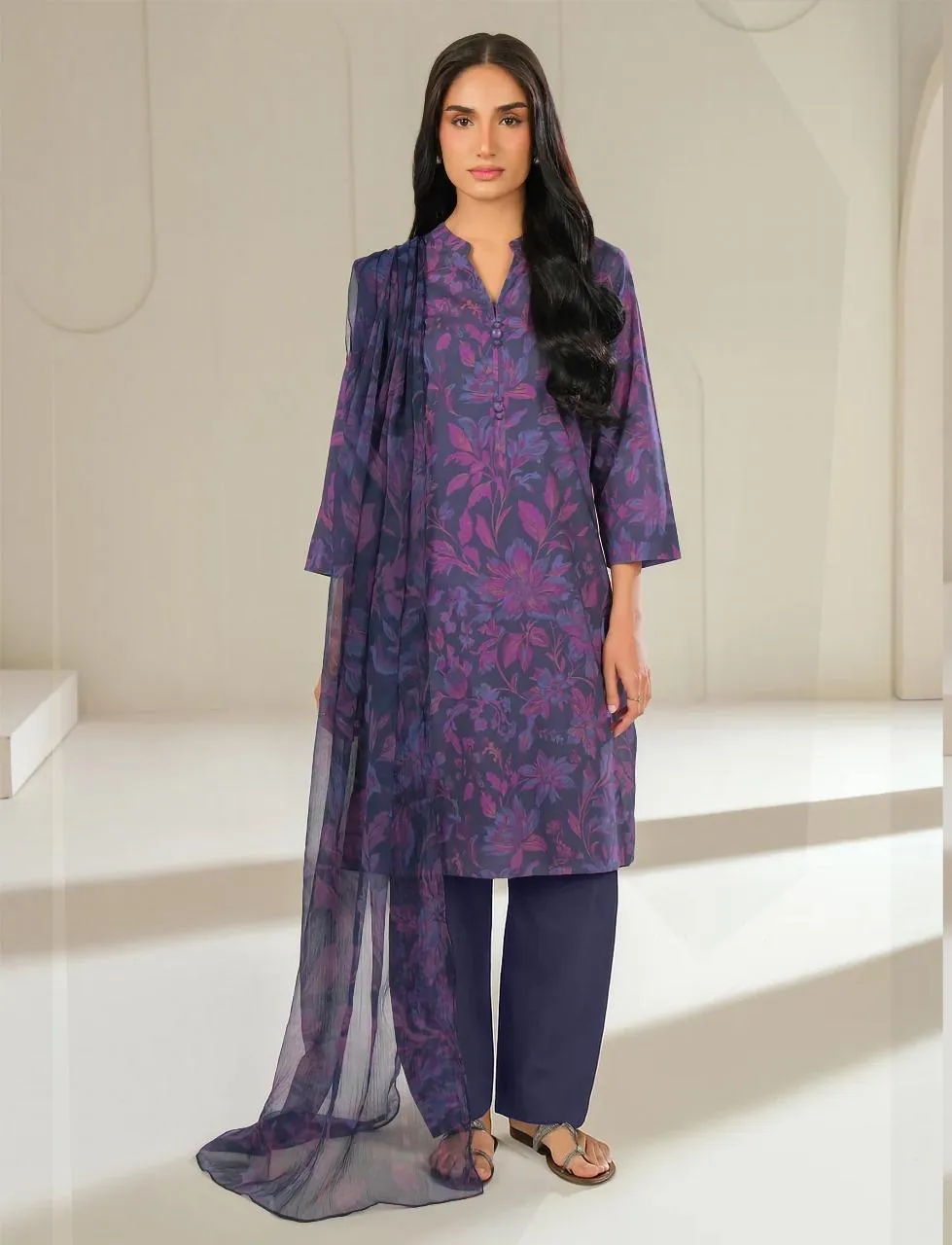 3 Pcs Women's Unstitched Printed Suit