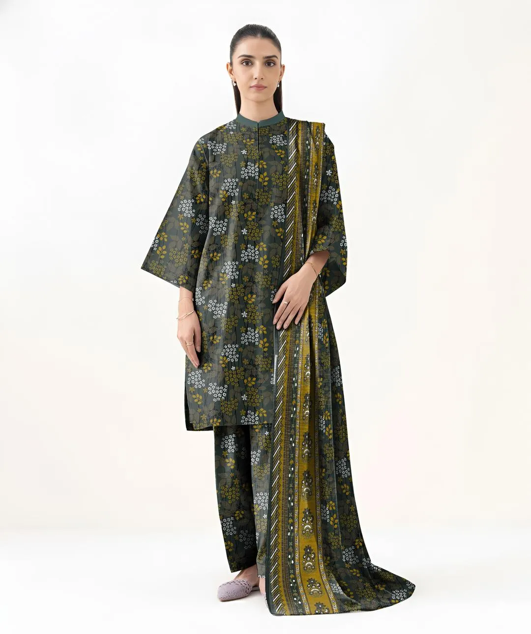 3 Pcs Women's Unstitched Printed Suit