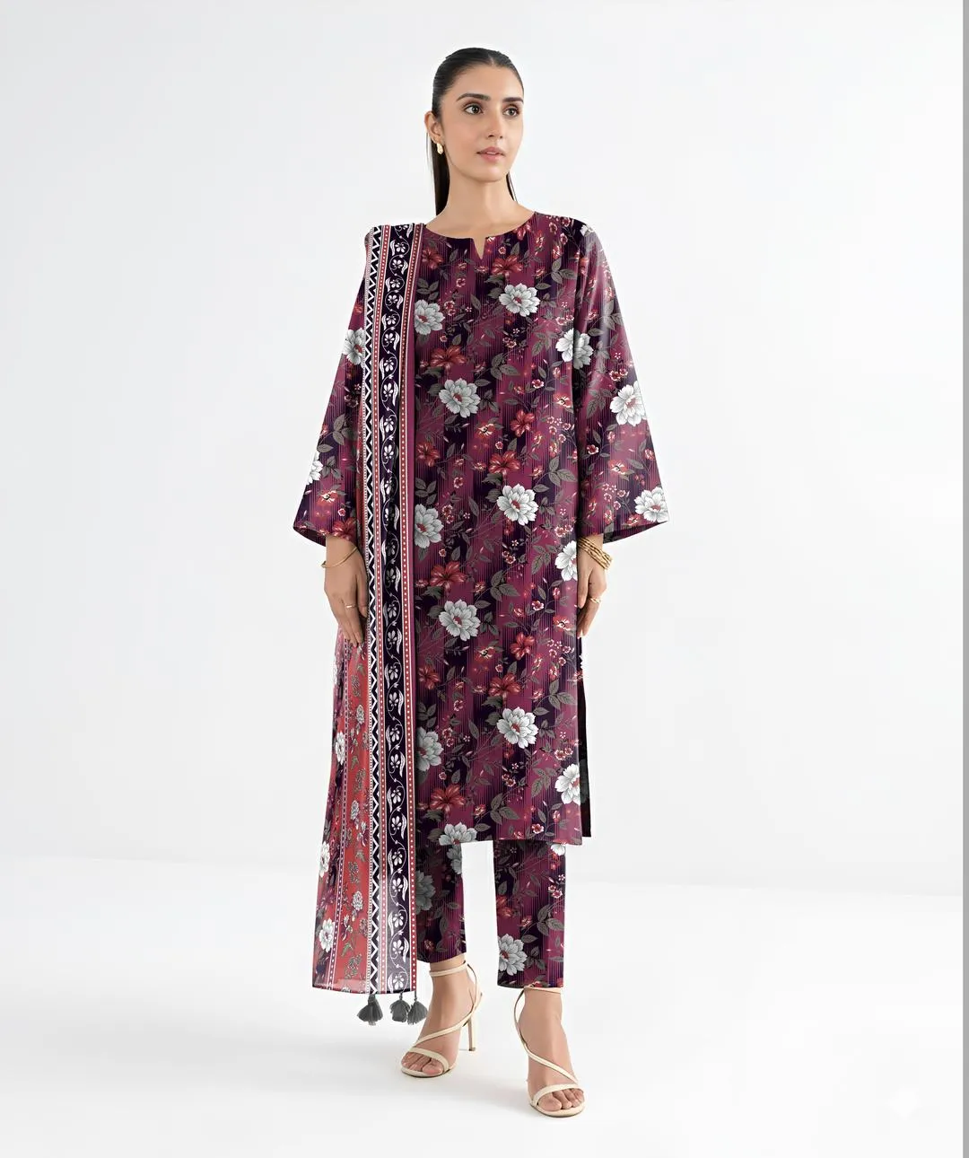 3 Pcs Women's Unstitched Printed Suit