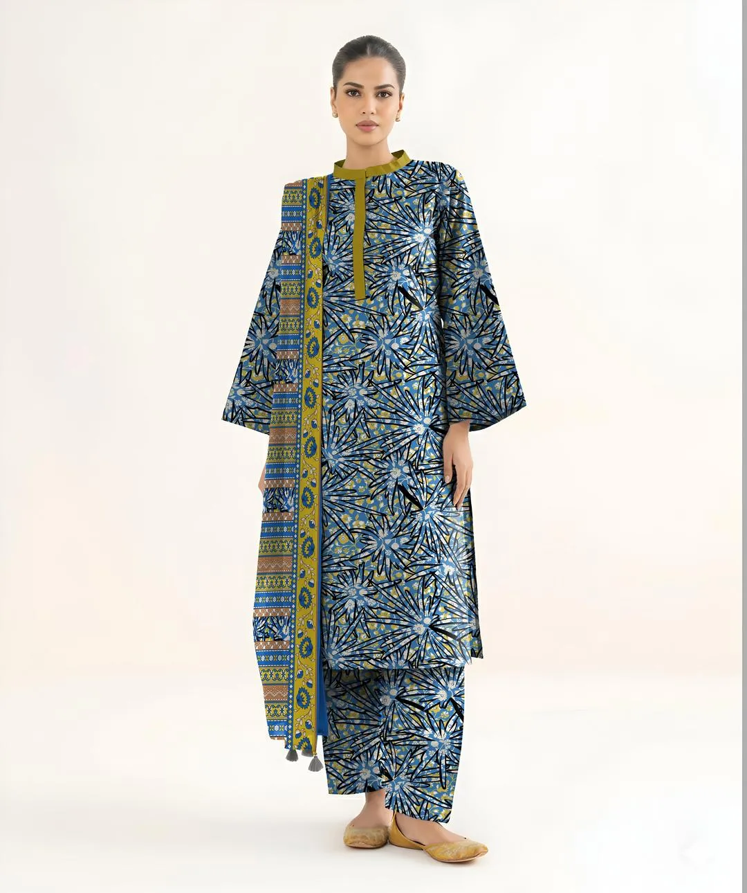 3 Pcs Women's Unstitched Printed Suit