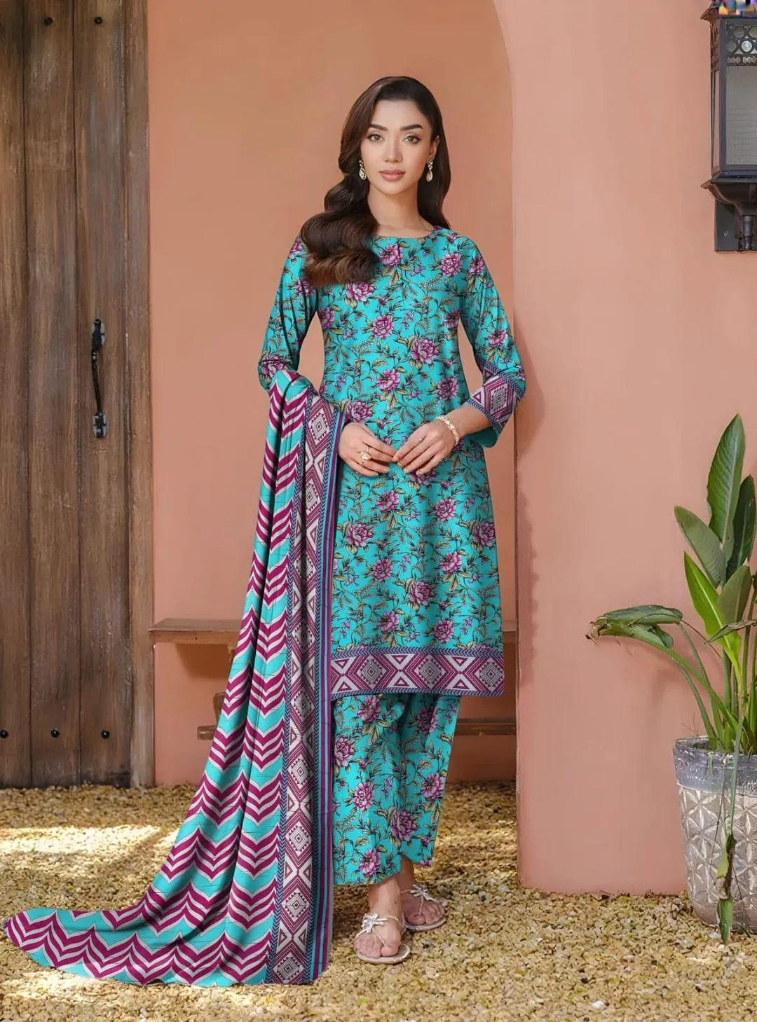 3 Pcs Women's Unstitched Printed Suit