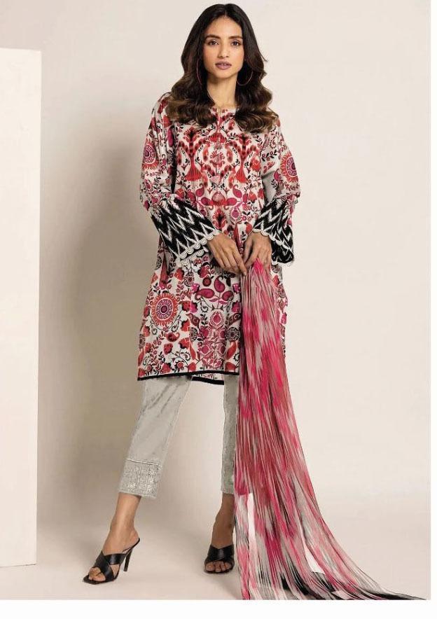 3 Pcs Women's Unstitched Khaddar Printed Suit