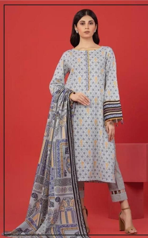 3 Pcs Women's Unstitched Khaddar Printed Suit