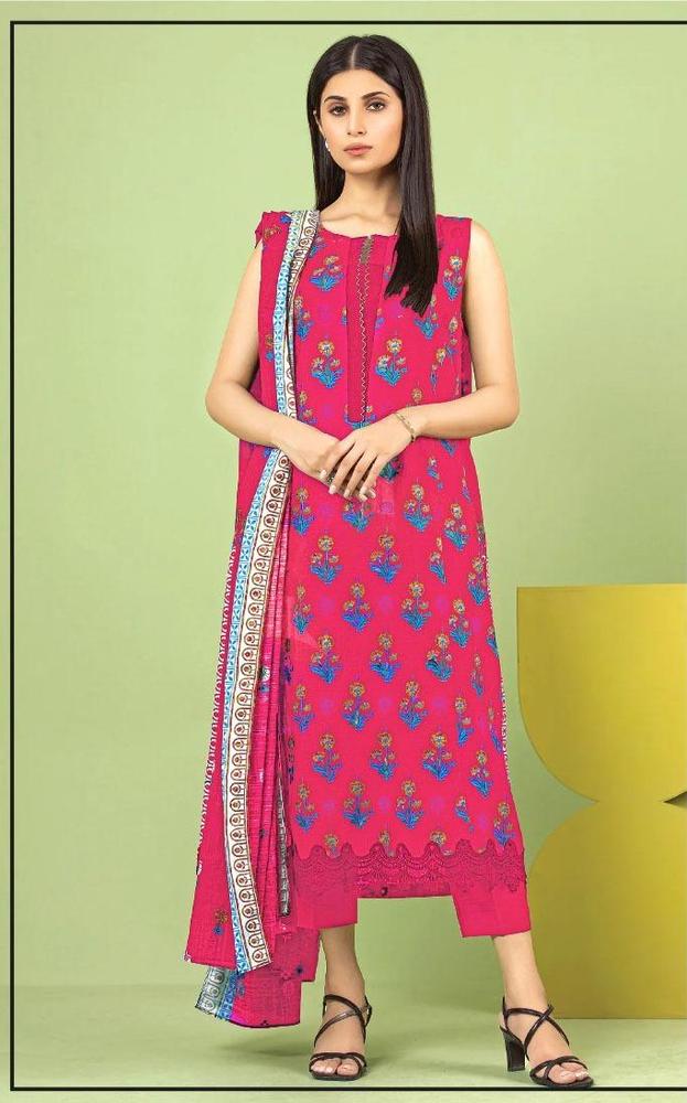 3 Pcs Women's Unstitched Khaddar Printed Suit