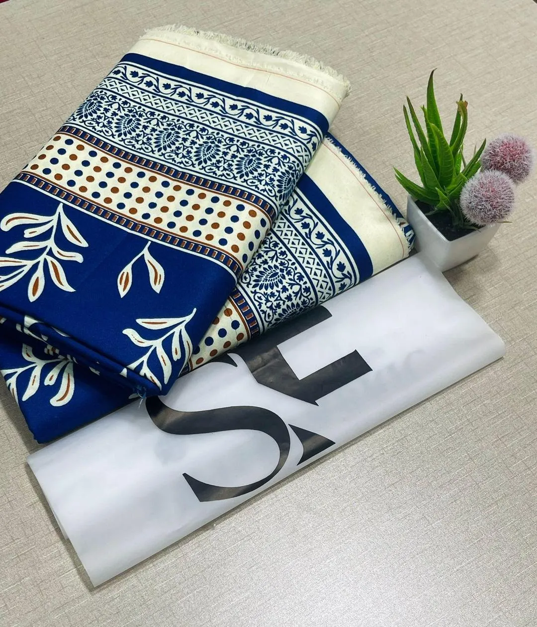 2 Pcs Women's Unstitched Printed Suit view 2