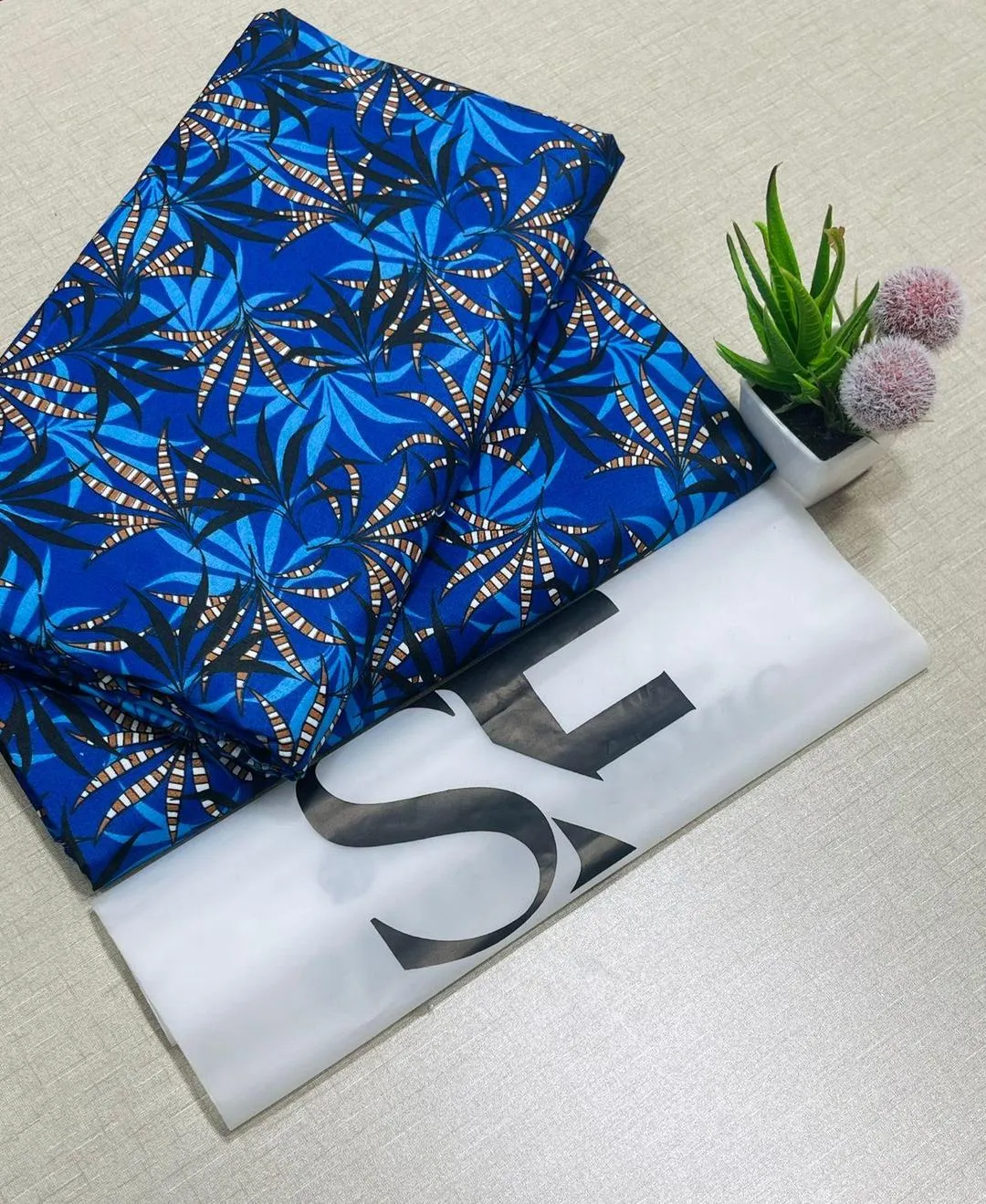 2 Pcs Women's Unstitched Printed Suit view 2