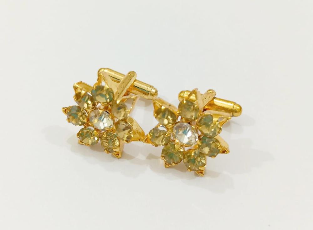 1 Pc Women's Golden Fancy Studs