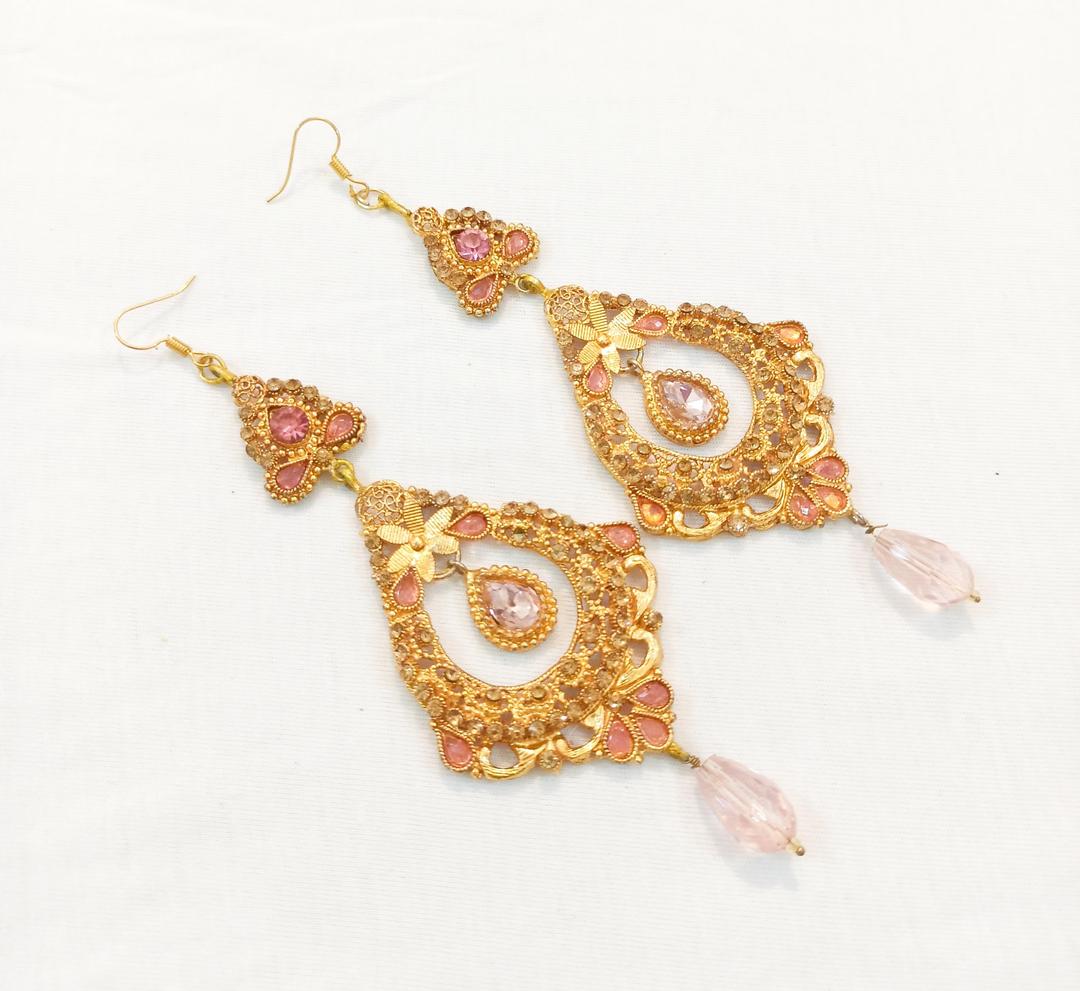 Charming 2 Pcs Pink Earrings with Elegant Casting Design