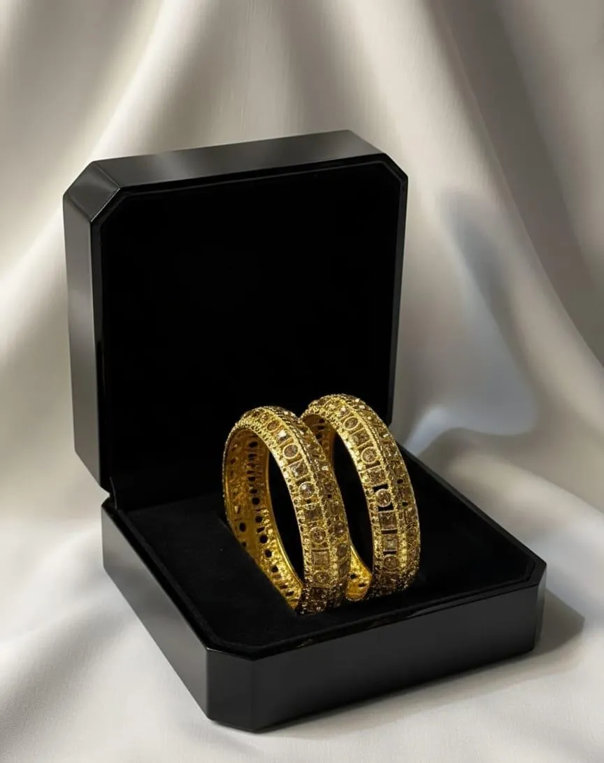 Kara Bangle Set Red Gemstone Oxidized Alloy 2.45"