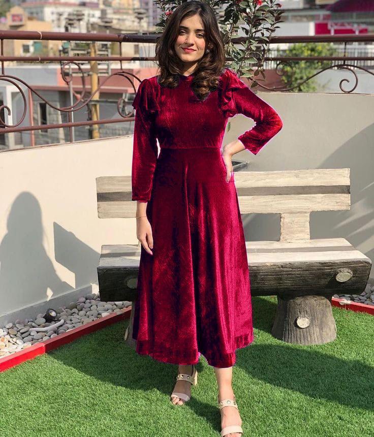 Elegant Pink Velvet 3-D Block Printed Suit with Plain Trouser