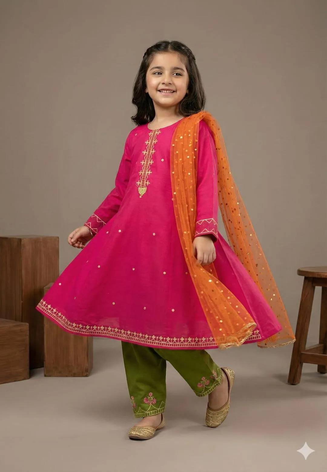 3 Pcs Girl's Lawn Embroidered Unstitched Suit