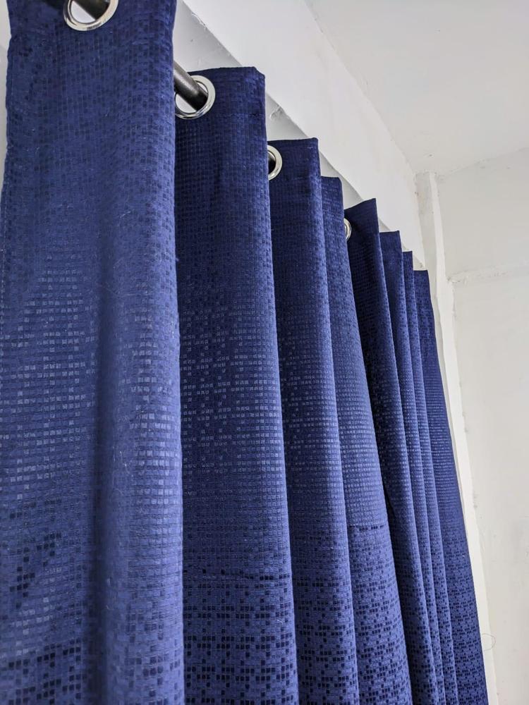 Plain Dabbi Self Shaded Curtains