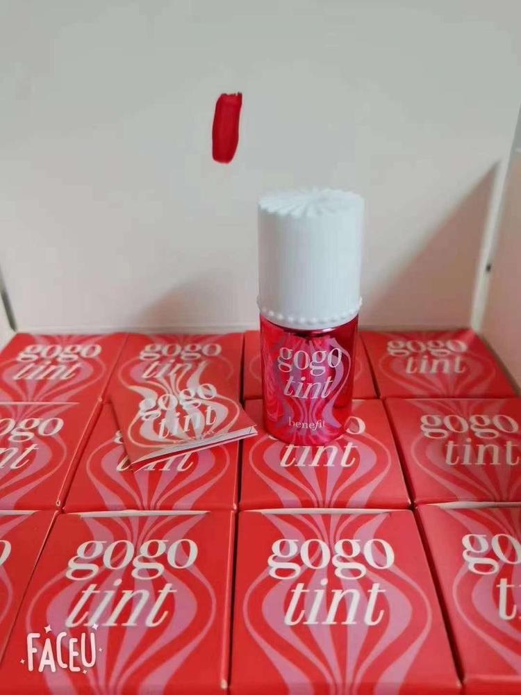 Smudge Proof Lip And Cheek Tint