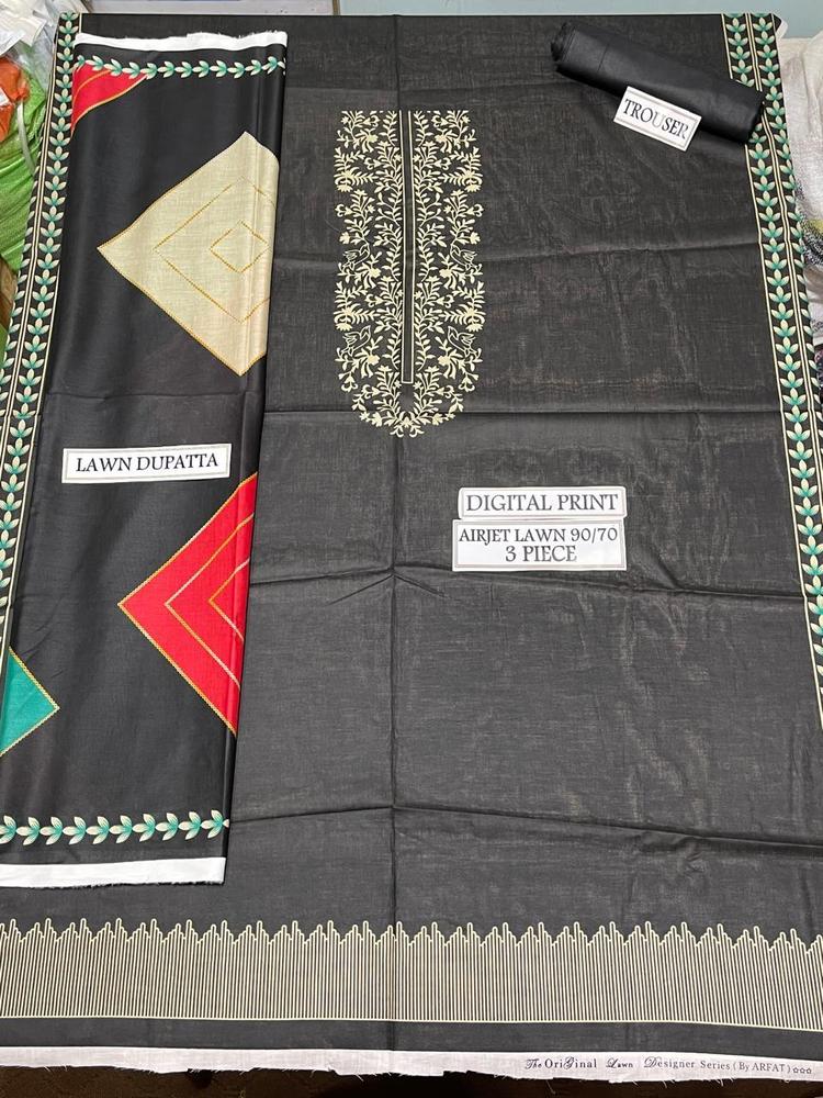 3 Pcs Women's Unstitched Lawn Digital Print Suit