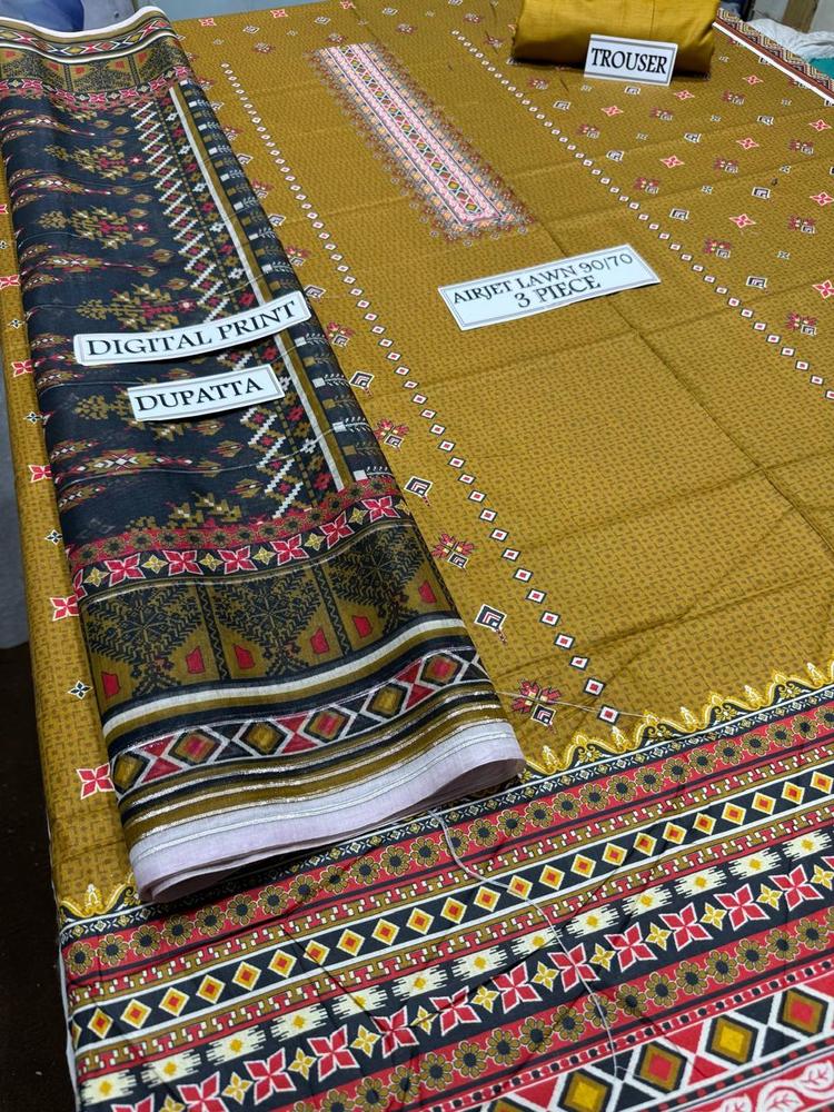 3 Pcs Women's Unstitched Lawn Digital Print Suit