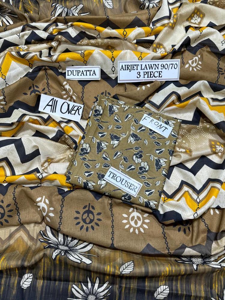 3 Pcs Women's Unstitched Lawn Printed Suit