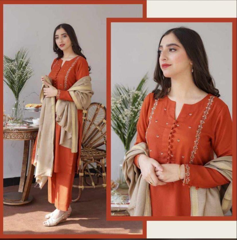 3 Pcs Women's Unstitched Dhanak Embroidered Suit