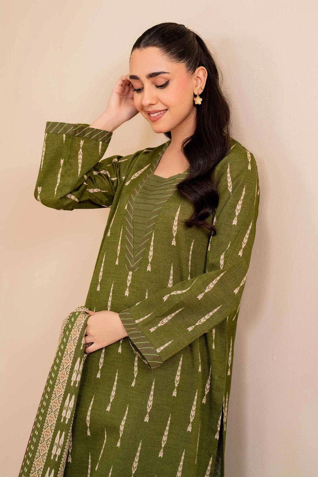 3 Pcs Women's Unstitched Printed Suit